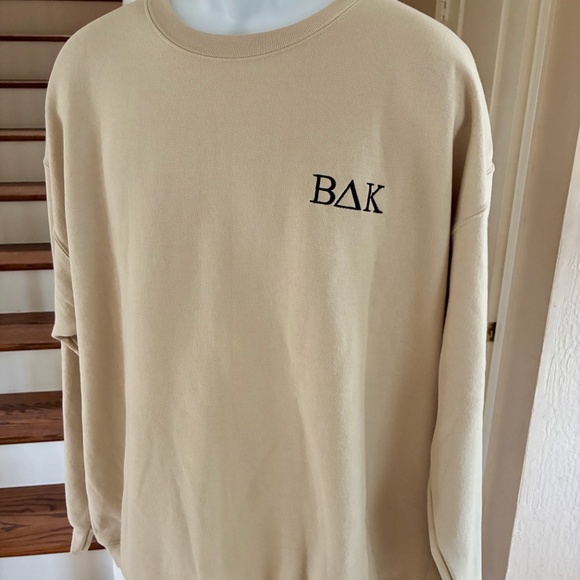 2018 BAK Beyoncé x Coachella Beychella Homecoming Crewneck Sweatshirt Rare XL - Picture 2 of 5